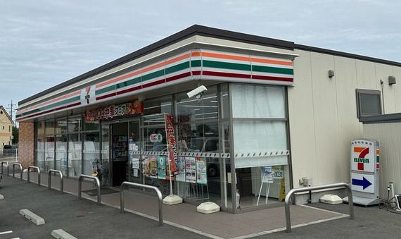 セブンイレブン 伊勢崎高校前店の画像
