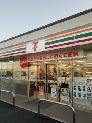 セブンイレブン 伊勢崎粕川店の画像