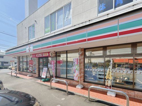 セブン-イレブン 藤枝田沼店の画像