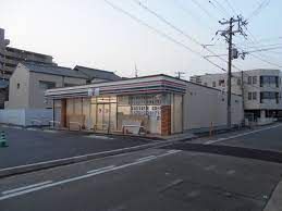 セブンイレブン 姫路船丘町店の画像