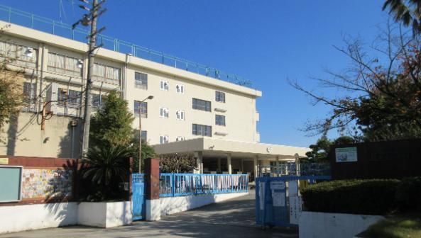 大東市立灰塚小学校の画像