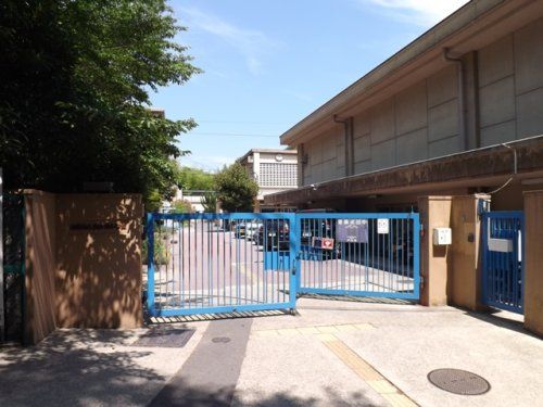 京都市立桃山東小学校の画像