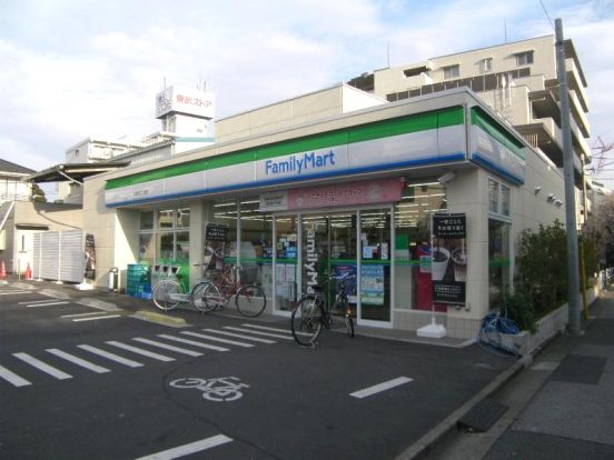 ファミリーマート 小豆沢二丁目店の画像