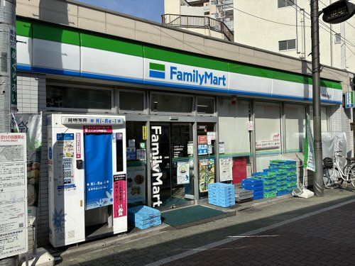 ファミリーマート 中板橋駅前店の画像