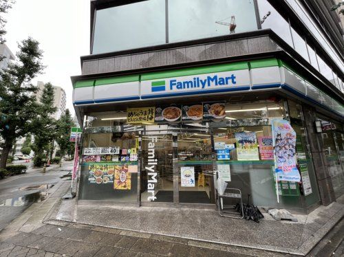 ファミリーマート 丸の内七間町通店の画像