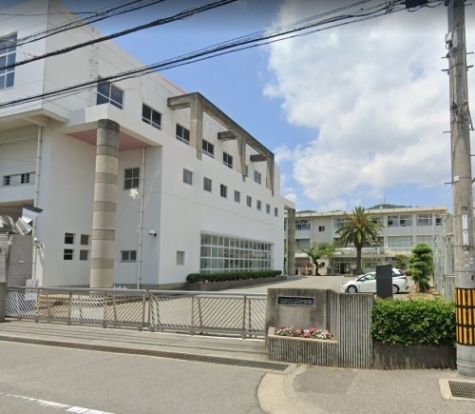 徳島市立八万中学校の画像