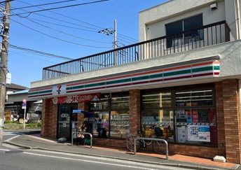 セブン-イレブン 横浜上菅田町店の画像