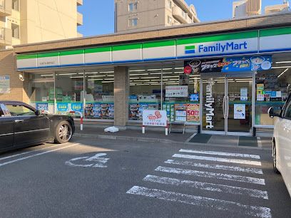 ファミリーマート 札幌円山裏参道店の画像
