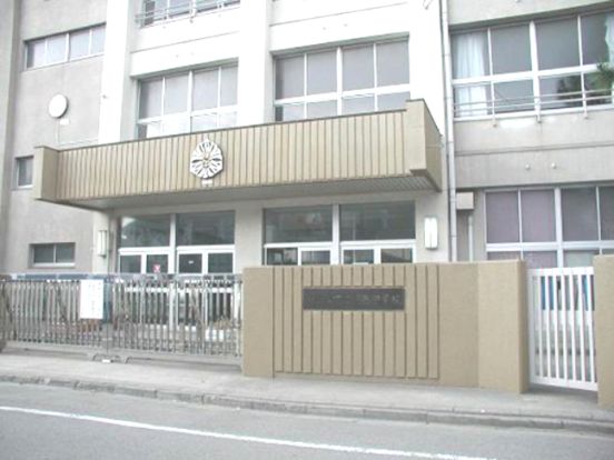 和歌山市立松江小学校の画像