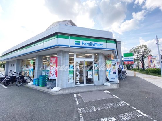 ファミリーマート 横浜本牧通り店の画像