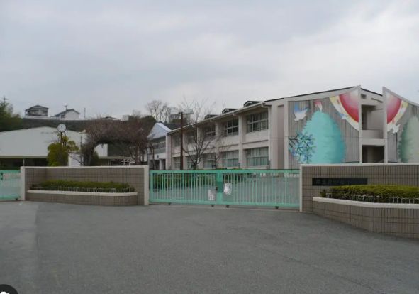 三木市立緑が丘小学校の画像