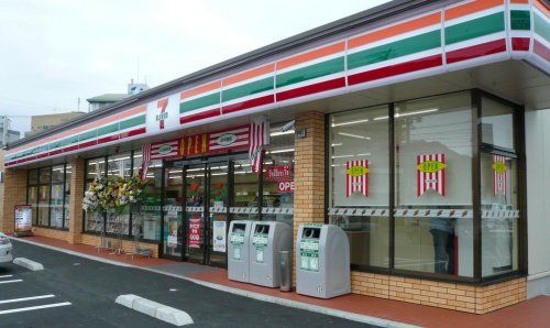 セブン-イレブン 名古屋新栄２丁目南店の画像