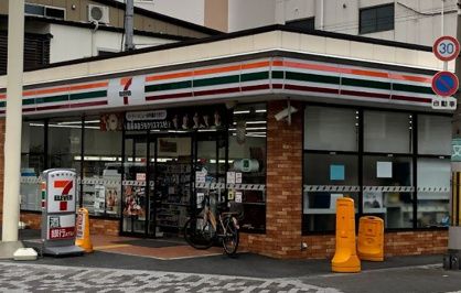 セブンイレブン 大阪岸里3丁目店の画像