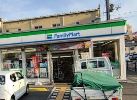 ファミリーマート 横堤四丁目店の画像