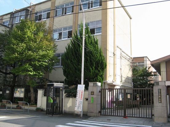 京都市立川岡小学校の画像