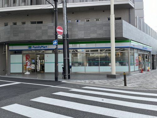 ファミリーマート 岸里駅西店の画像