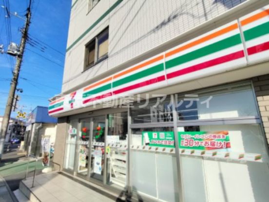 セブンイレブン 鬼越駅前店の画像