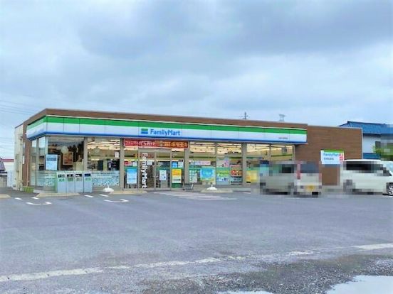 ファミリーマート 伊勢崎国定町一丁目店の画像