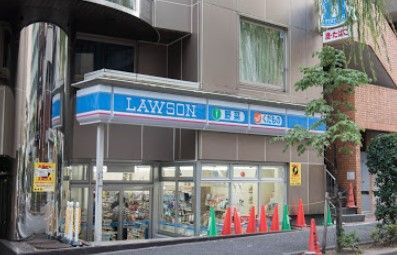 ローソン 新宿三丁目駅前店の画像