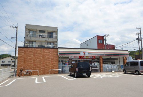 セブン-イレブン 金沢吉原町店の画像