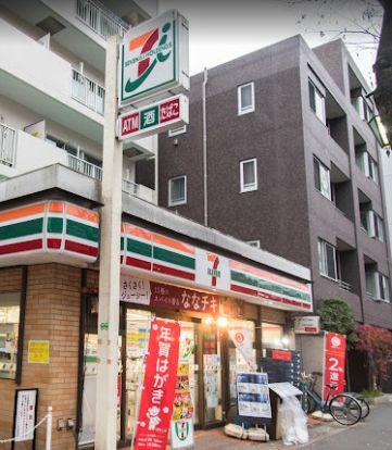 セブンイレブン 上北沢5丁目店の画像