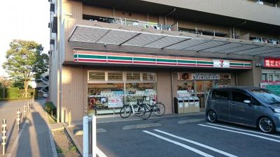 セブンイレブン 横浜平安町２丁目店の画像