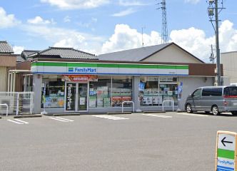 ファミリーマート 神戸川西店の画像