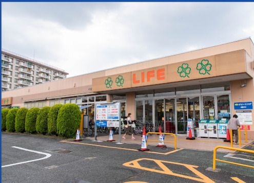 ライフ 前野町店の画像