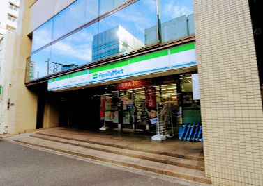 ファミリーマート 神田神保町二丁目店の画像