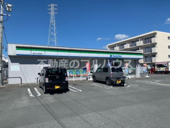 ファミリーマート 豊川牛久保駅通店の画像