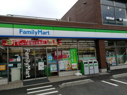 ファミリーマート 萩中環八通り店の画像