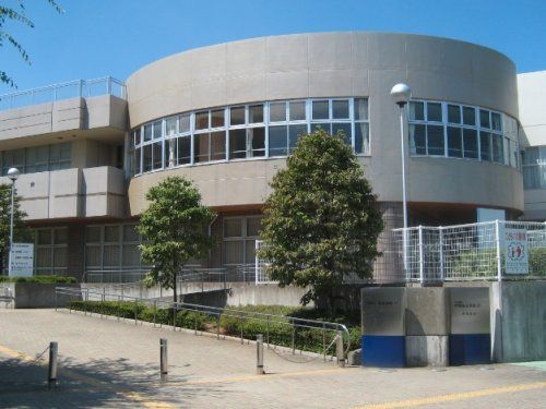 川越市立西図書館の画像