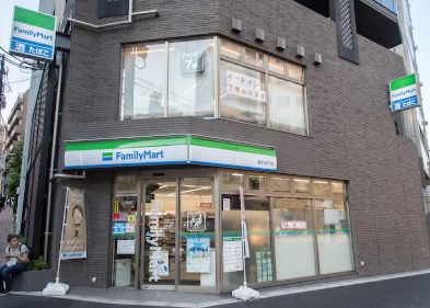 ファミリーマート 清水坂下店の画像