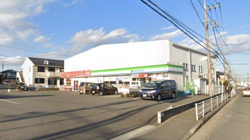 ファミリーマート サンズ上依知南店の画像