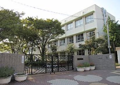 尼崎市立 成文小学校の画像