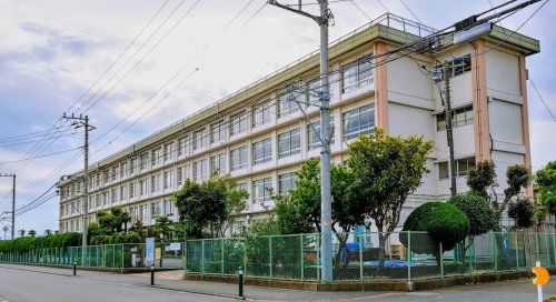 平塚市立大住中学校の画像