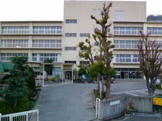 宝塚市立南ひばりガ丘中学校の画像
