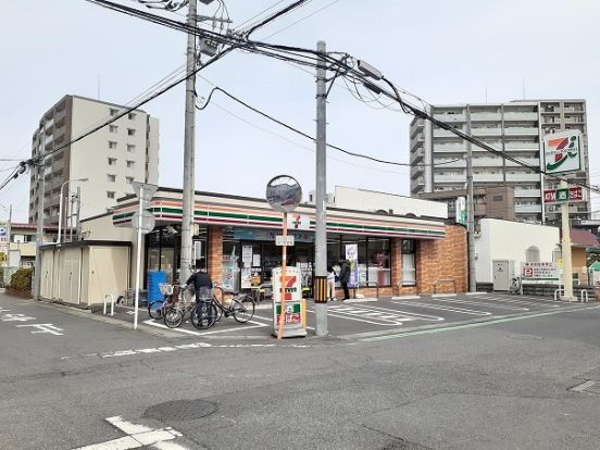 セブンイレブン さいたま土呂駅西店の画像