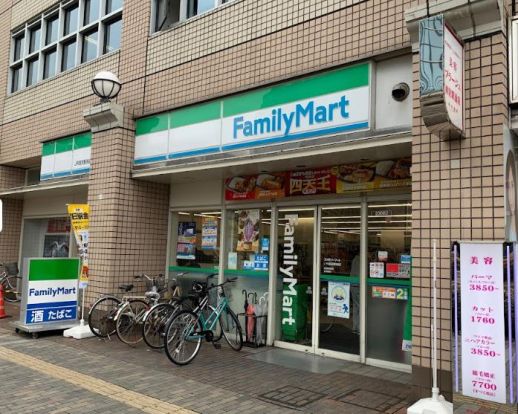 ファミリーマート ＪＲ西宮駅南店の画像