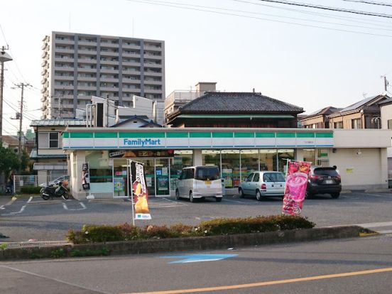 ファミリーマート 蕨錦町一丁目店の画像