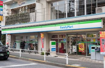 ファミリーマート 駒沢二丁目店の画像