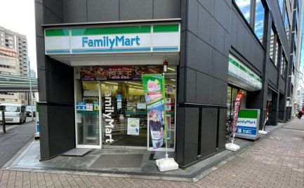 ファミリーマート 銀座柳通り店の画像