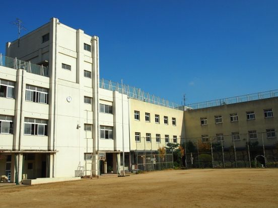 大阪市立 北田辺小学校の画像