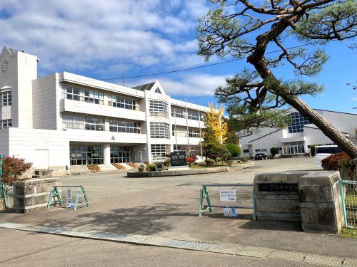 秋田市立下北手中学校の画像