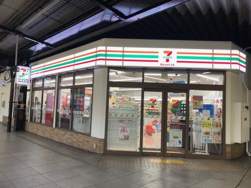 セブンイレブン 大阪鶴橋駅西店の画像