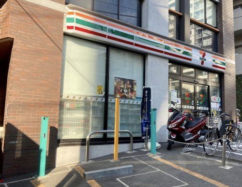 セブンイレブン 市谷柳町店の画像