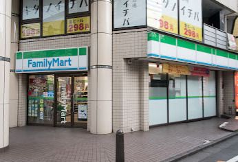 ココカラファイン薬局 目白店の画像