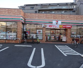 セブンイレブン 大田区東蒲田キネマ通り店の画像