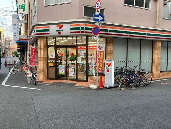 セブンイレブン 大阪日本橋西1丁目店の画像