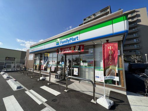 ファミリーマート 豊中少路二丁目店の画像